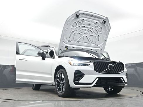 New 2026 Volvo XC60 T8 Plus w/ Protection Package Premier image 57