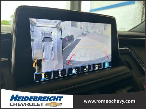 Used 2021 Chevrolet Tahoe Premier w/ Premium Package AWD/4WD image 23