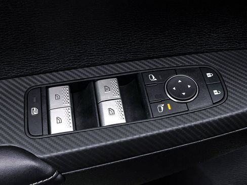 New 2025 Mitsubishi Outlander ES image 10