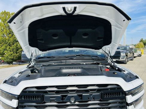New 2025 RAM 3500 Big Horn AWD/4WD image 41