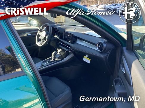 Used 2024 Alfa Romeo Tonale Ti image 37