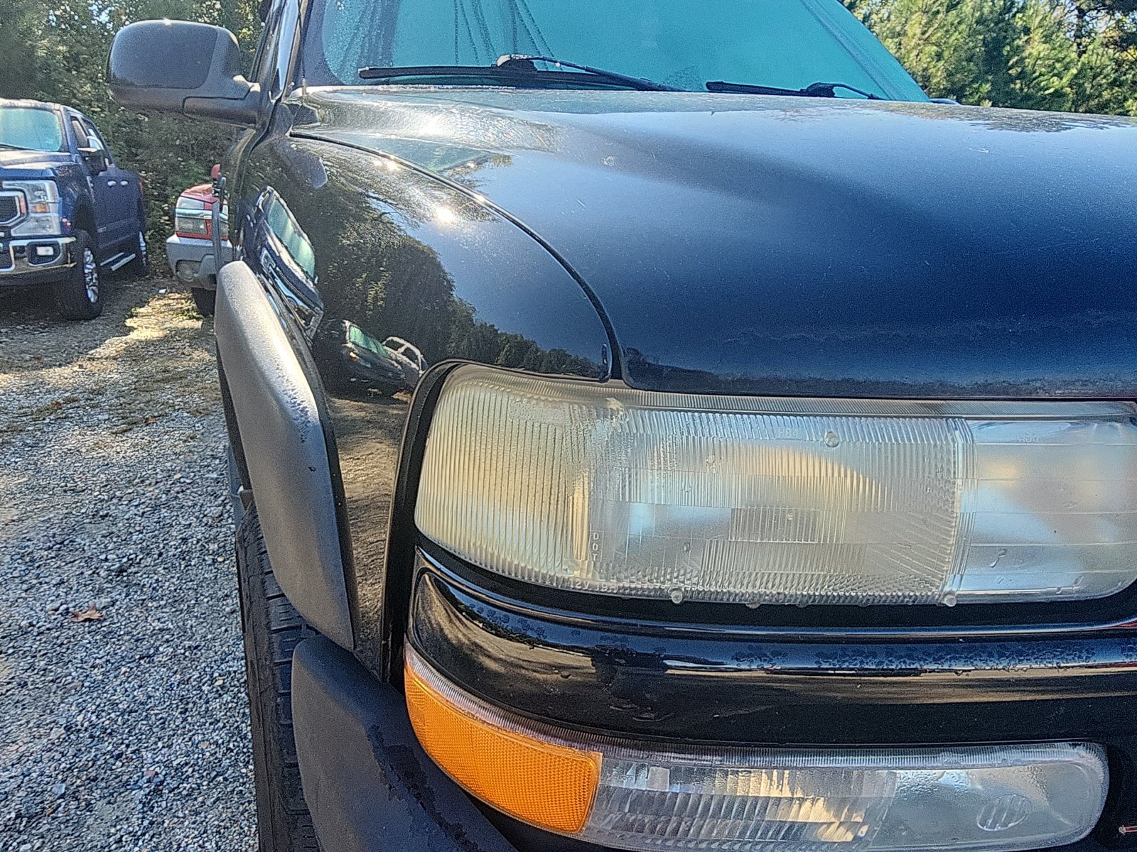 Used 2005 Chevrolet Tahoe Z71 w/ Preferred Equipment Group RWD image 9