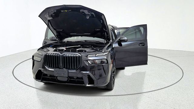 Used 2023 BMW X7 xDrive40i w/ Executive Package AWD/4WD image 13