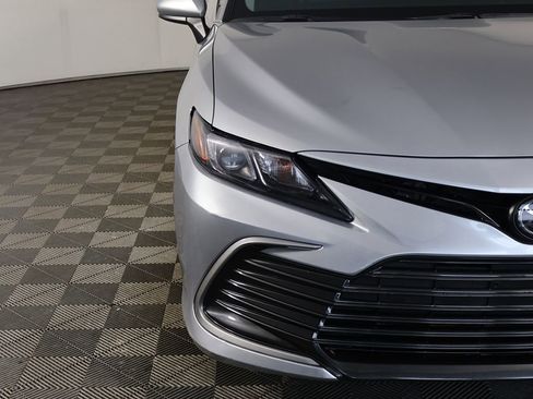 Used 2024 Toyota Camry LE image 10