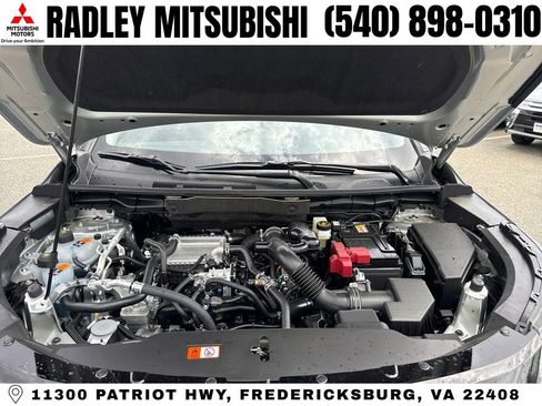 New 2026 Mitsubishi Outlander SE image 16