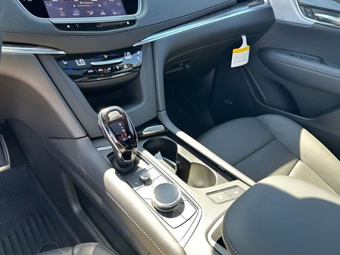 New 2026 Cadillac XT5 Sportv w/ LPO, Onyx Lite Package AWD/4WD image 41