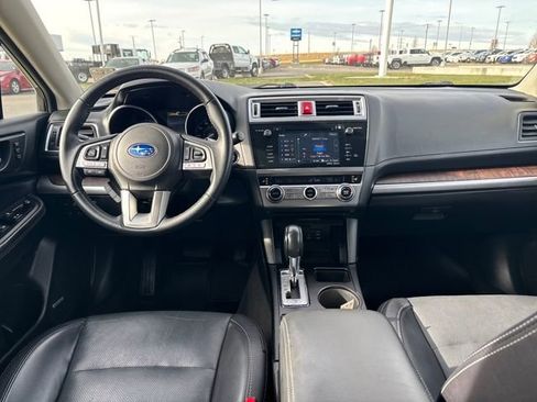 Used 2017 Subaru Outback 2.5i Limited image 12