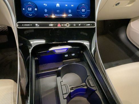 New 2026 Mercedes-Benz C 300 4MATIC Sedan image 21