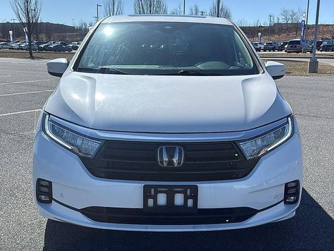 Used 2023 Honda Odyssey Touring image 16