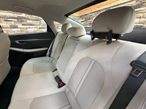 Used 2023 Hyundai Sonata SEL w/ Convenience Package FWD image 32
