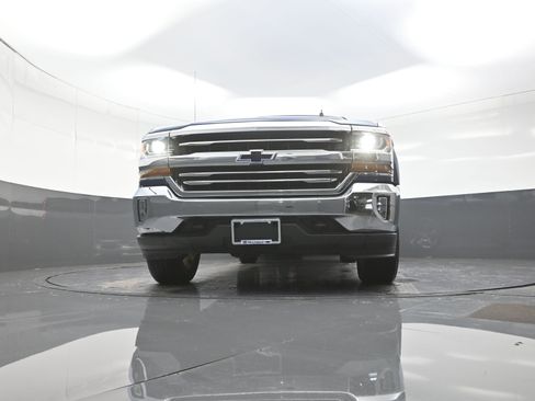 Used 2017 Chevrolet Silverado 1500 LT w/ All Star Edition image 10