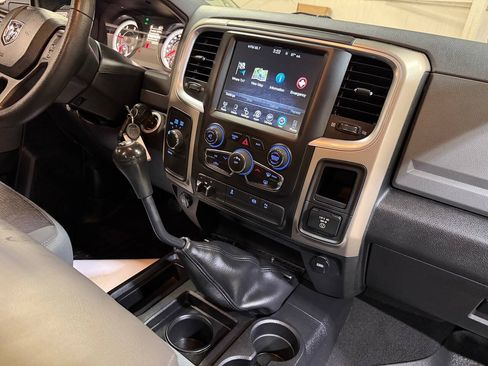 Used 2014 RAM 2500 SLT w/ Popular Equipment Group AWD/4WD image 2