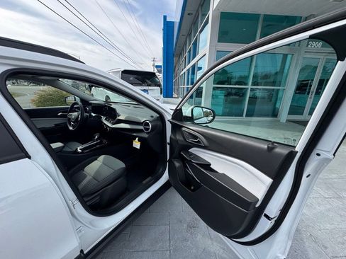 New 2026 Chevrolet Trax LT w/ Driver Confidence Package image 13