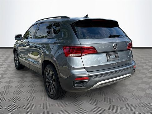 Used 2022 Volkswagen Taos S image 8