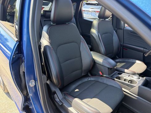 Used 2023 Ford Escape ST-Line w/ Tech Pack #1 AWD/4WD image 25