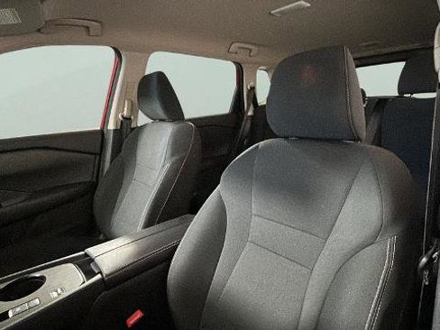 Certified 2025 Nissan Rogue S image 22