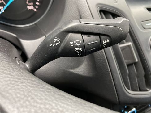 Used 2017 Ford Focus SE image 27