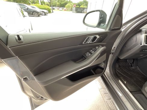 New 2026 BMW X5 xDrive50e w/ Premium Package image 9