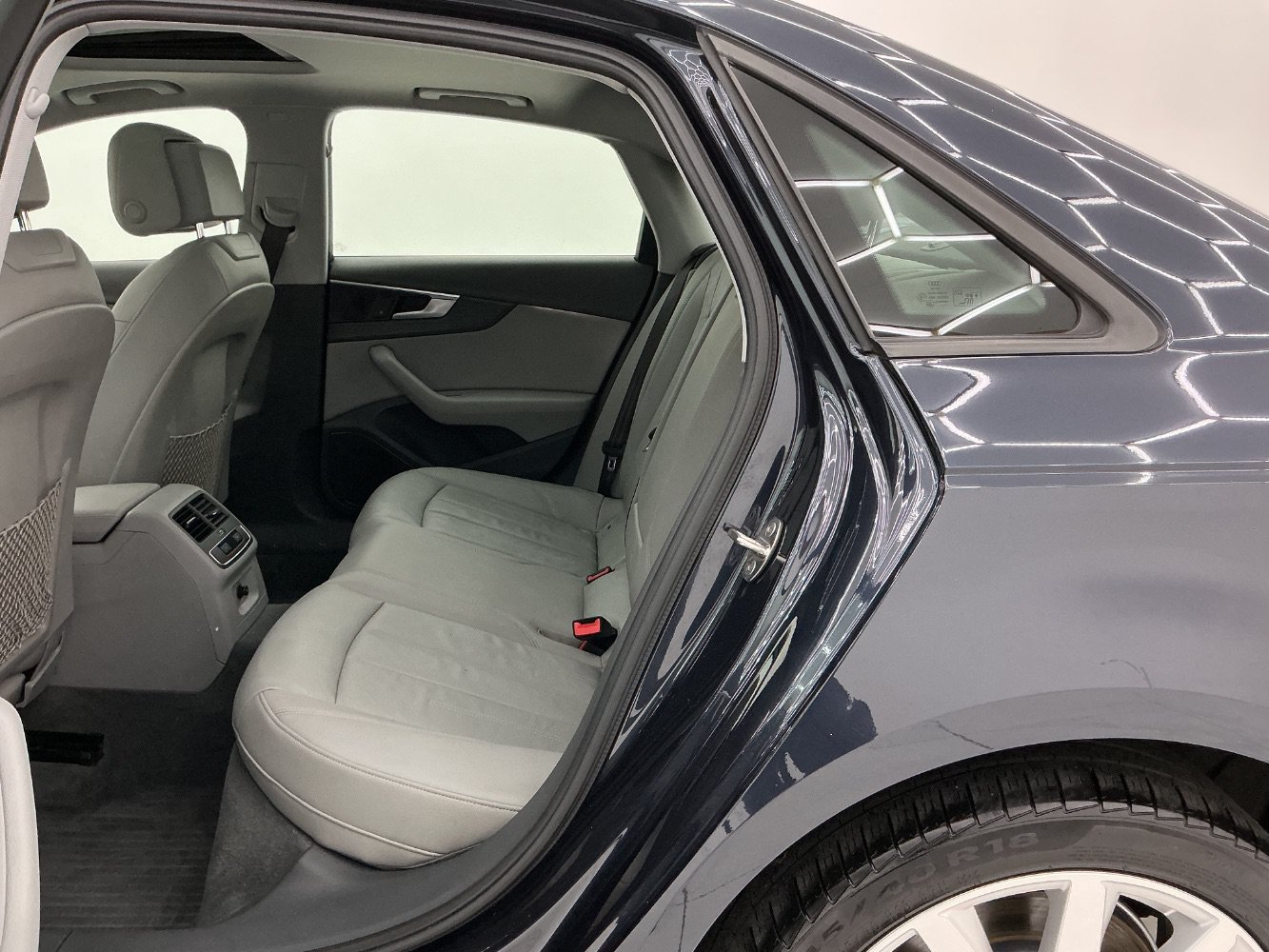 Used 2018 Audi A4 2.0T Premium AWD/4WD image 20