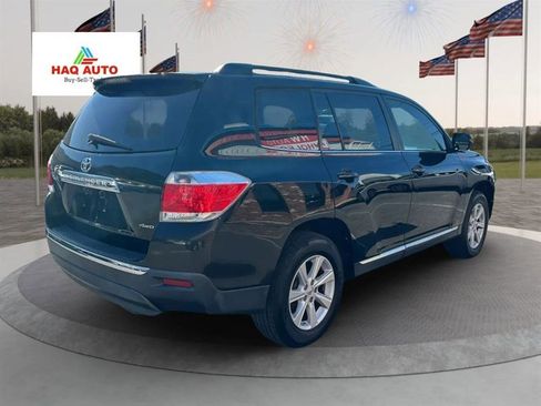Used 2012 Toyota Highlander SE w/ Tow Pkg AWD/4WD image 5