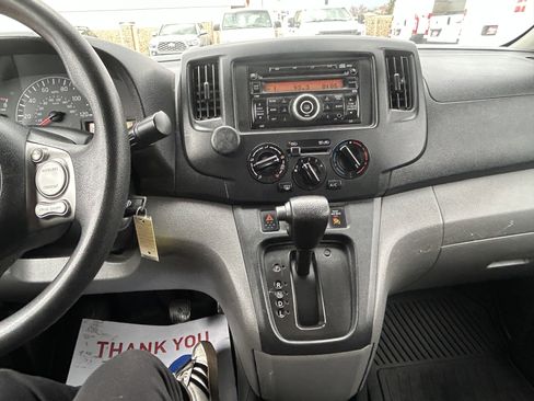 Used 2017 Nissan NV200 SV w/ Back Door Glass Package image 18