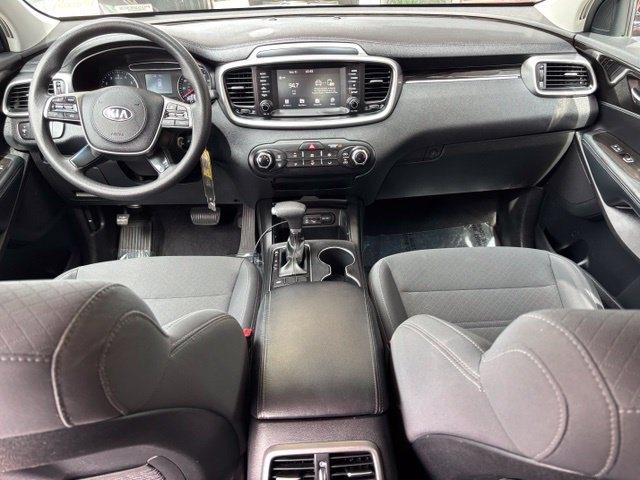Used 2019 Kia Sorento FWD image 13