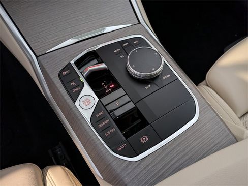 New 2026 BMW 330i Sedan image 17