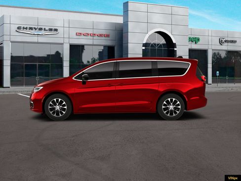 New 2026 Chrysler Pacifica Select image 3