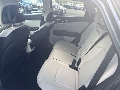 Certified 2023 Kia Sportage EX FWD image 8