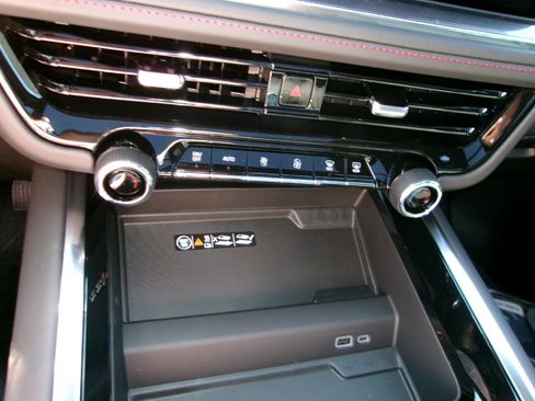 New 2026 Chevrolet Tahoe RST image 18