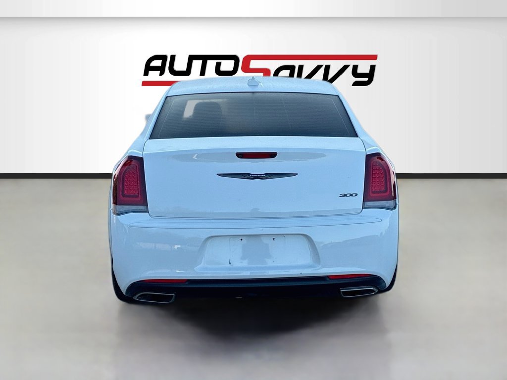 Used 2023 Chrysler 300 Touring w/ Sport Appearance Package RWD image 6