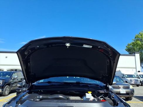 Used 2022 RAM 1500 Limited w/ Body Color Bumper Group image 12