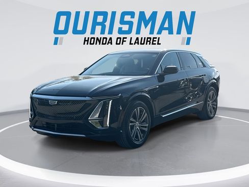 Used 2024 Cadillac Lyriq Luxury AWD/4WD image 1