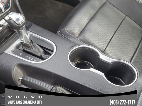 Used 2022 Ford Mustang Premium image 18