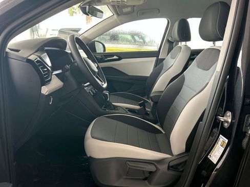New 2026 Volkswagen Taos S image 10