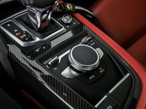 Used 2020 Audi R8 V10 w/ Carbon Exterior Package image 38