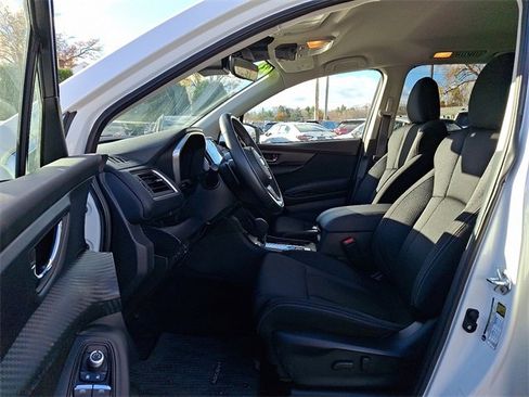 Used 2023 Subaru Ascent Premium w/ Convenience Package image 16