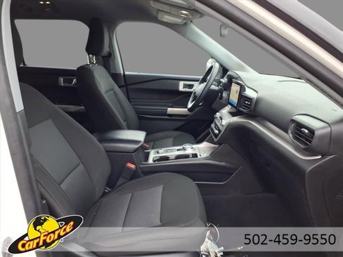 Used 2023 Ford Explorer XLT image 13