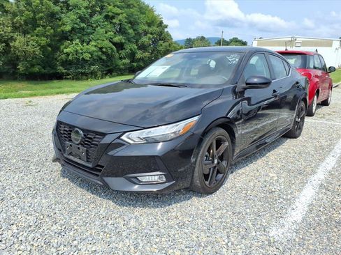 Used 2023 Nissan Sentra SR w/ Midnight Edition Package FWD image 2