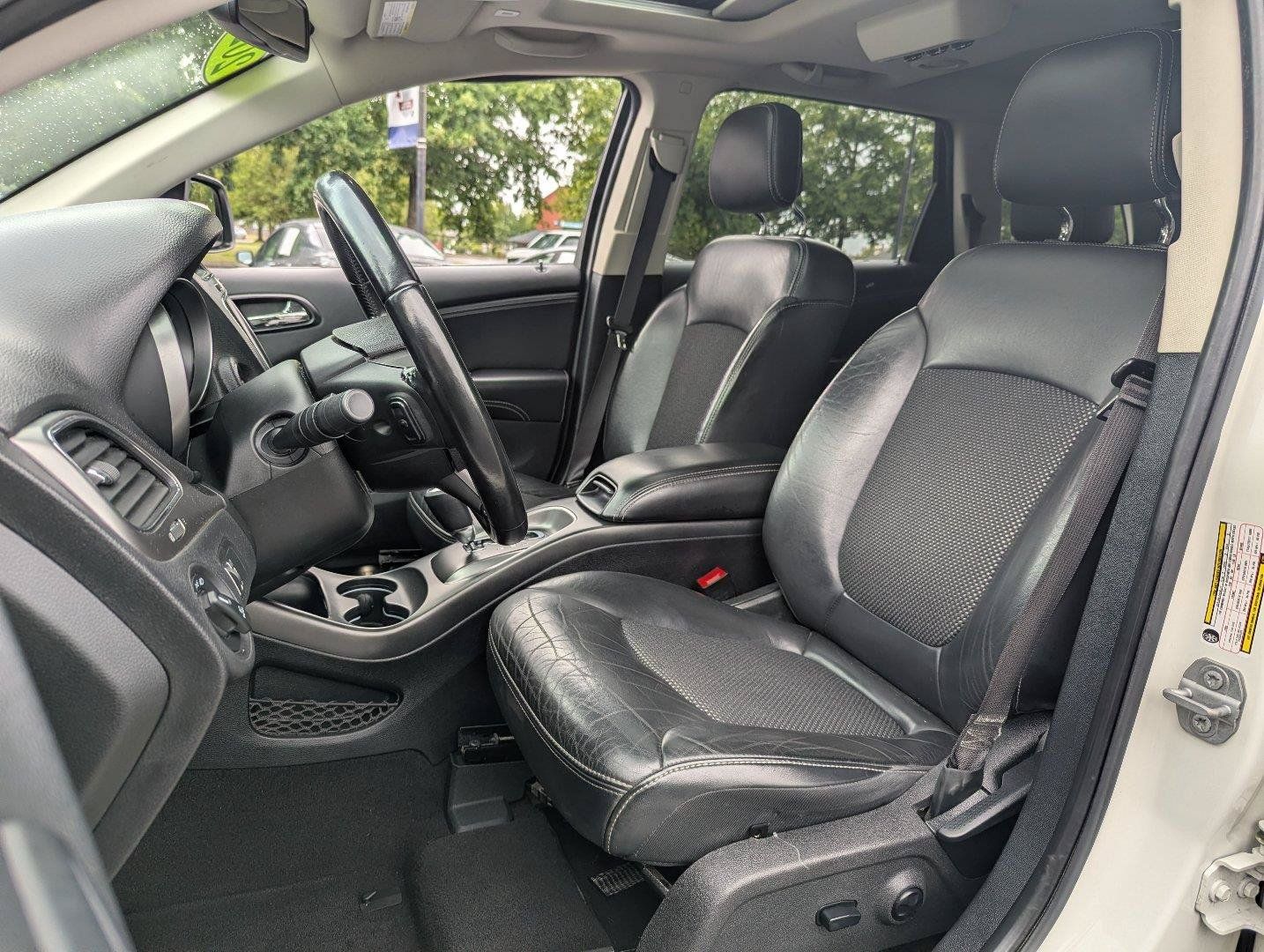 Used 2020 Dodge Journey Crossroad FWD image 26