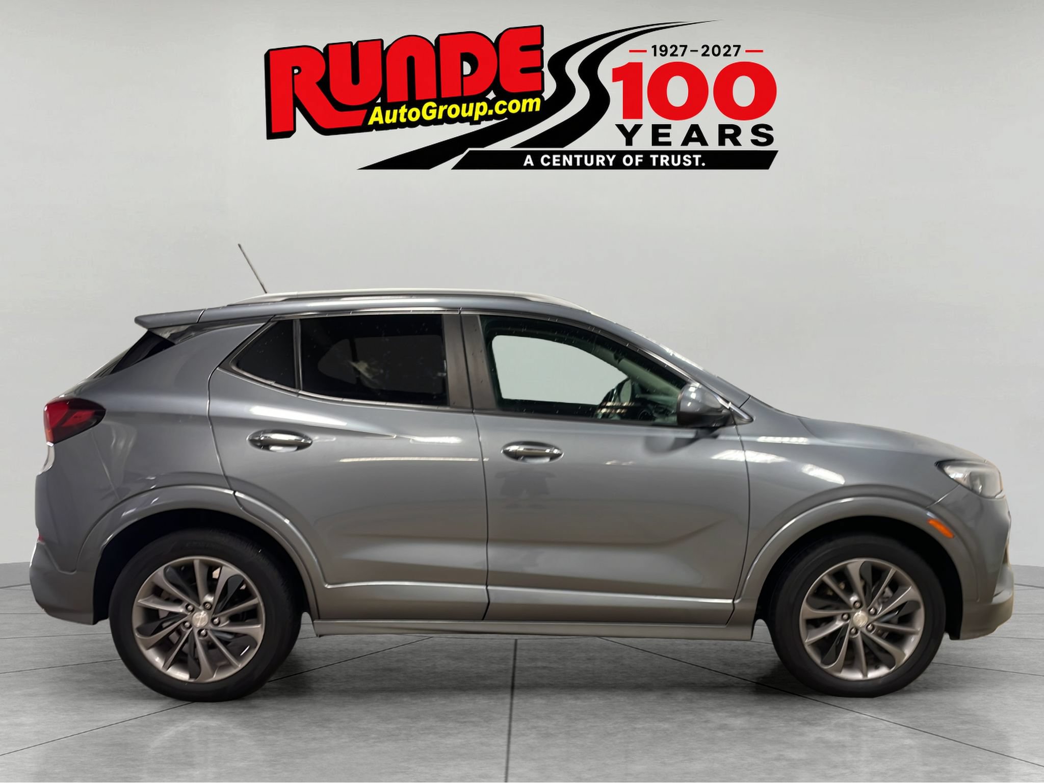 Used 2021 Buick Encore GX Select w/ Sport Touring Package FWD image 6