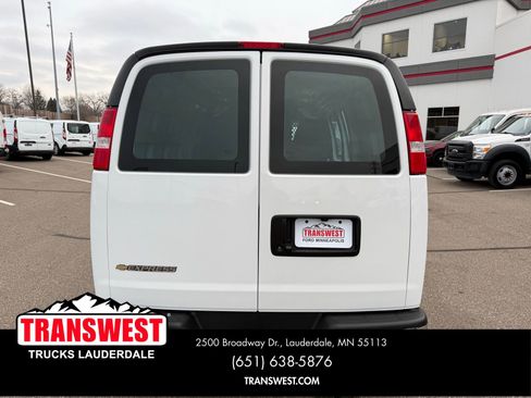 Used 2024 Chevrolet Express 2500 w/ Driver Convenience Package image 13