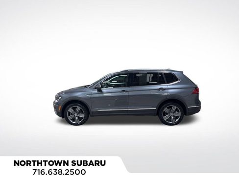 Used 2020 Volkswagen Tiguan SEL w/ 3rd Row Seat Package image 23