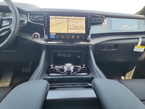 New 2026 Jeep Grand Wagoneer Summit AWD/4WD image 16