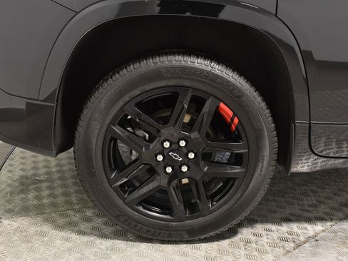 Used 2023 Chevrolet Traverse Premier w/ Redline Edition image 38