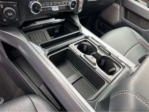 New 2025 Ford F250 Lariat w/ Lariat Ultimate Package image 33