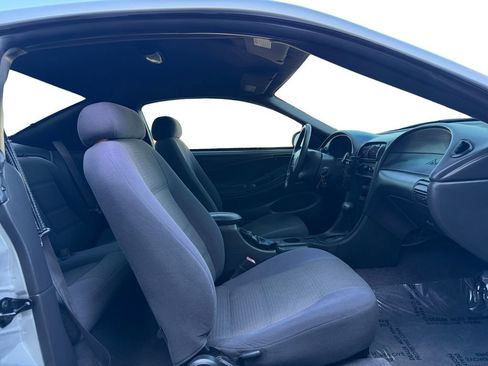 Used 2004 Ford Mustang Coupe RWD image 17
