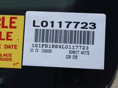 Used 2020 Chevrolet Camaro LT RWD image 6