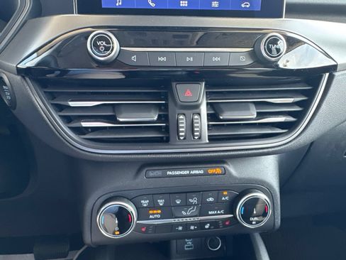 Certified 2023 Ford Escape Active AWD/4WD image 34