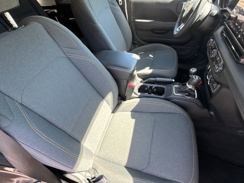 Used 2025 Jeep Wrangler Sahara w/ Safety Group image 14